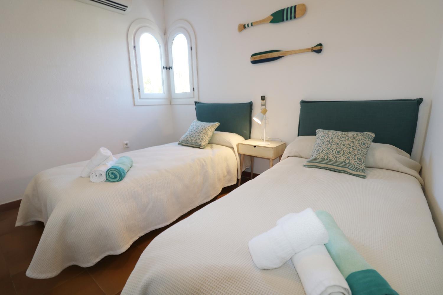 Villa Las Marinas - 4, Con Piscina Privada Y A 5 Minutos De La Playa アレナル・デン・カステル エクステリア 写真